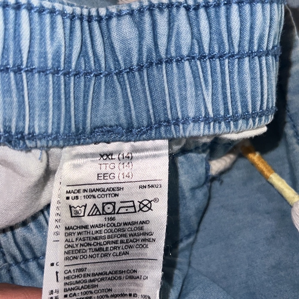 Girls pull-on shorts size 14 - Picture 5 of 5